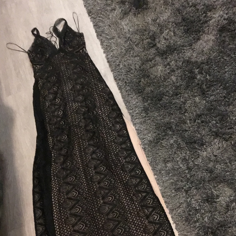 Black laced Guess dress